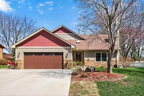 2541 Emerald Ln, Shakopee, MN 55379