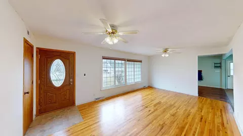Living - 2141 Harmony Ave, Albert Lea, MN 56007 photo 4 of 5