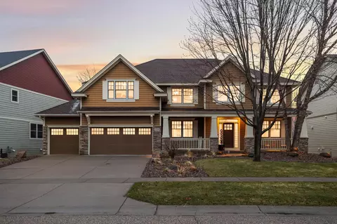 10590 Watersedge Ln, Woodbury, MN 55129