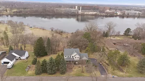 1403 Broadway Ave S, Sauk Rapids, MN 56379