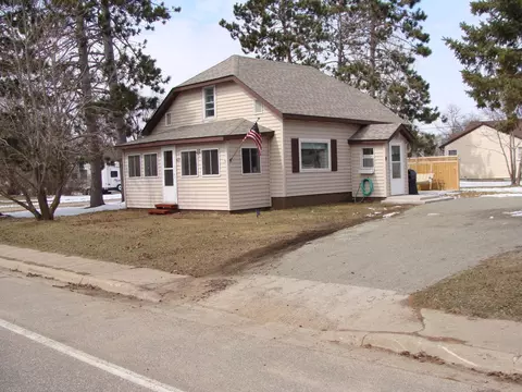 621 Wisconsin Ave SW, Staples, MN 56479