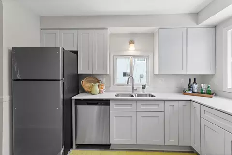 Kitchen - 326 Faversham, Willernie, MN 55090 photo 3 of 3