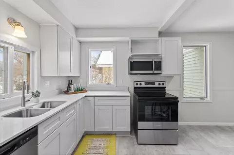 Kitchen - 326 Faversham, Willernie, MN 55090 photo 2 of 3