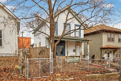 715 Hope St, Saint Paul, MN 55106