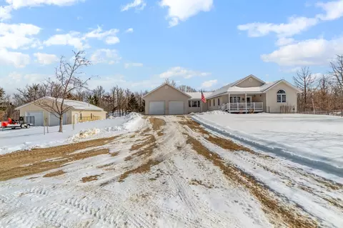 2123 Carr Lake Rd SW, Bemidji, MN 56601