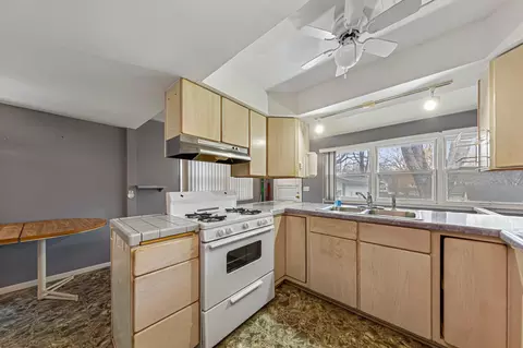 Kitchen - 1022 3rd Ave NW, Faribault, MN 55021 photo 4 of 5
