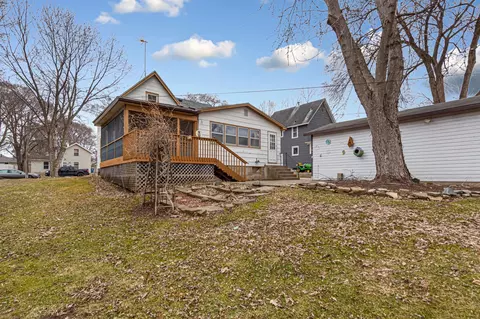 Exterior - 1022 3rd Ave NW, Faribault, MN 55021 photo 4 of 6