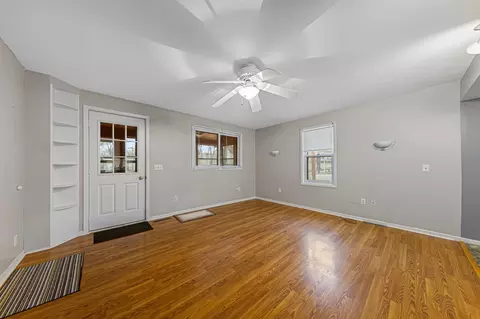 Living - 1022 3rd Ave NW, Faribault, MN 55021 photo 2 of 3