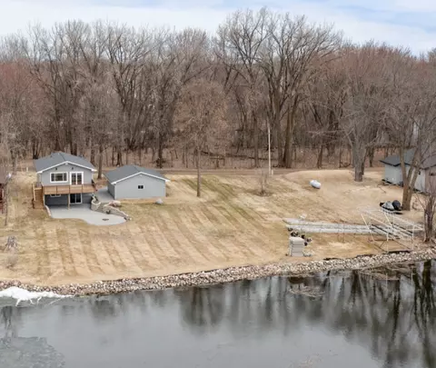 51400 Berry Ave, Rush City, MN 55069