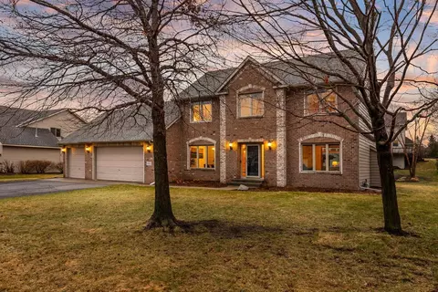 4102 Red Oak Ln, Excelsior, MN 55331