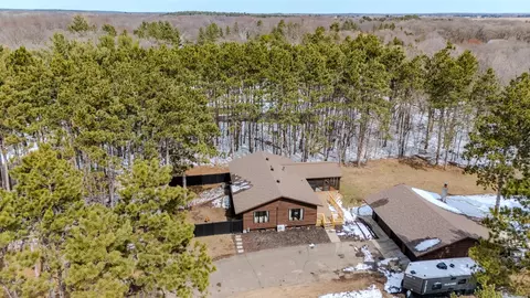 17992 Riverwood Dr, Little Falls, MN 56345