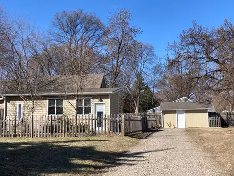 Exterior - 1712 E 84th St, Bloomington, MN 55425 photo 1 of 3