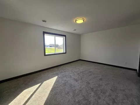 305 N N Ln, Green Isle, MN 55338