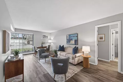 4612 Cedar Lake Rd S #4, Saint Louis Park, MN 55416