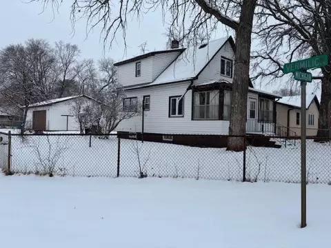 530 Michigan Ave, Crosby, MN 56441