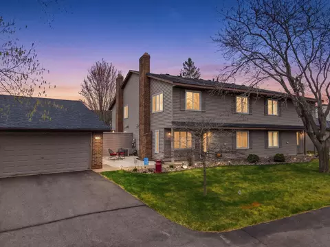 4702 Grenada Pt, Eagan, MN 55122