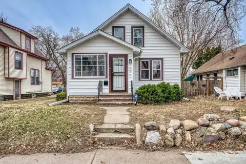 4227 Fremont Ave N, Minneapolis, MN 55412