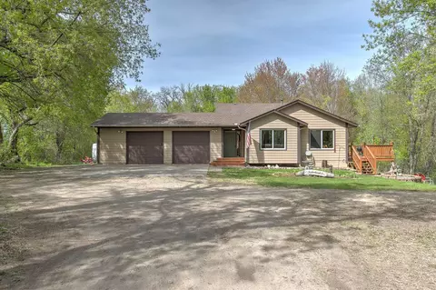 1397 309th Ave NW, Cambridge, MN 55008