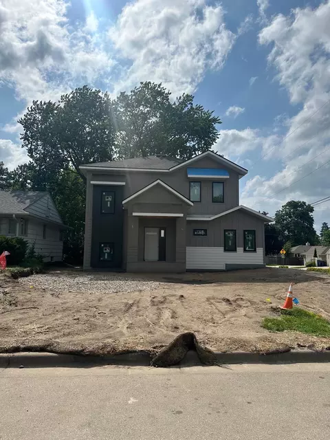 5800 Drew Ave S, Edina, MN 55410