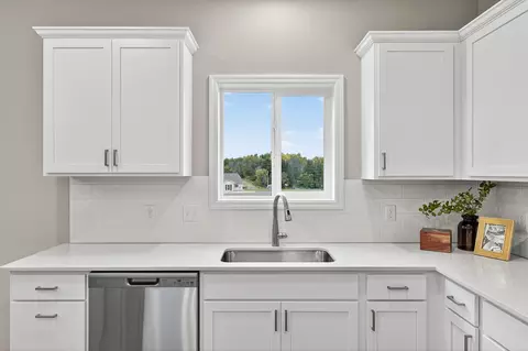 Kitchen - 2615 Arbor Dr, Buffalo, MN 55313 photo 3 of 4