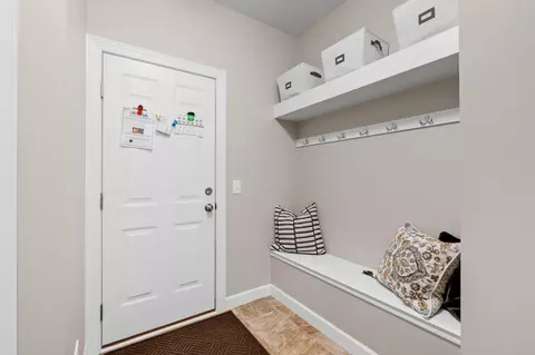 Entry Way - 10818 Glenview Pl, Champlin, MN 55316 photo 4 of 6