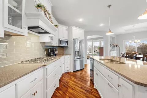 Kitchen - 10818 Glenview Pl, Champlin, MN 55316 photo 5 of 6