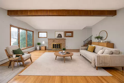 7901 Winsdale St N, Golden Valley, MN 55427