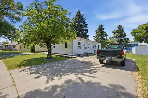 1837-1839 7th Ave S, Fargo, ND 58103