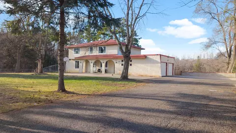 2663 S Coon Creek Dr, Andover, MN 55304