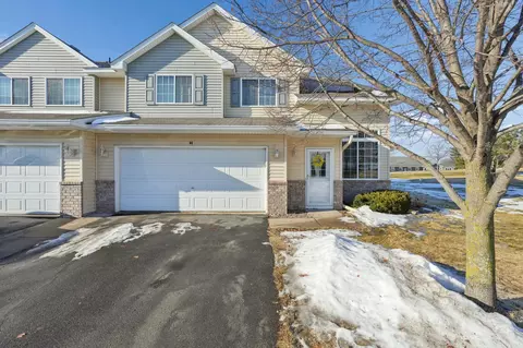 3574 Sterling Heights Dr #H, River Falls, WI 54022