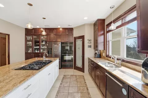 Kitchen - 1620 26th St SE, Saint Cloud, MN 56304 photo 5 of 6