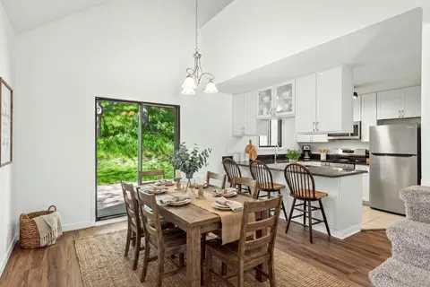 11574 Scotch Pine Ct, Eden Prairie, MN 55344