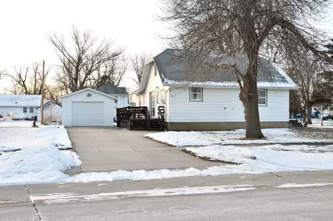 402 Rohrer St, Round Lake, MN 56167