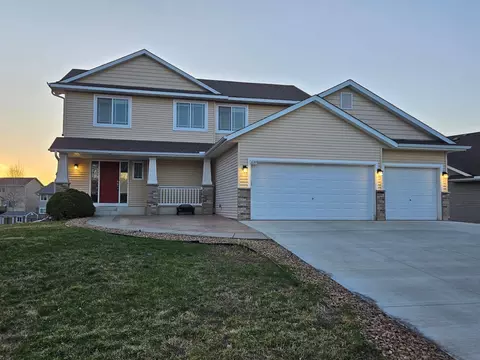 16268 Tahinka Ct NW, Prior Lake, MN 55372