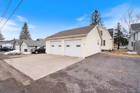 Exterior - 1522 E 4th St, Superior, WI 54880 photo 2 of 4