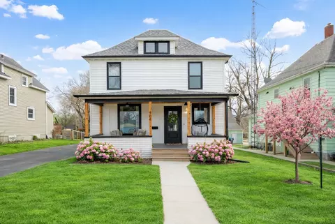 908 1st St SE, Rochester, MN 55904