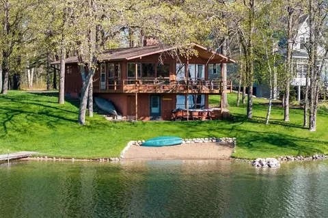 12388 Brookwood Cir, Crosslake, MN 56442