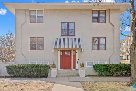 676 Ashland Ave #1, Saint Paul, MN 55104