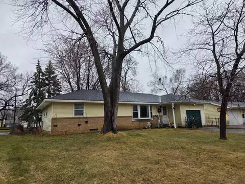 672 80th Ave NE, Spring Lake Park, MN 55432