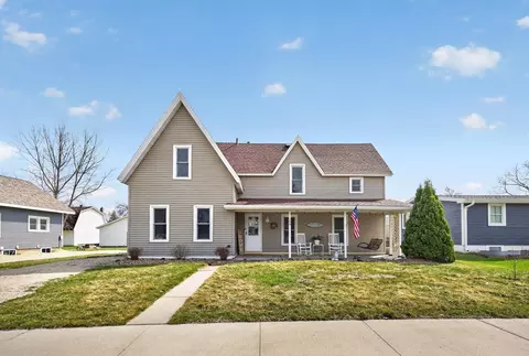 109 2nd Ave NW, Pine Island, MN 55963