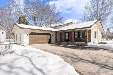 1257 Edgewood Pl, Owatonna, MN 55060