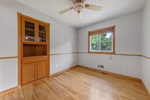 Bedroom - 2033 Bluestone Ln, Eagan, MN 55122 photo 1 of 8