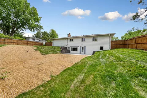 Exterior - 2033 Bluestone Ln, Eagan, MN 55122 photo 8 of 10