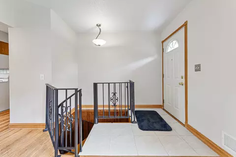 Entry Way - 2033 Bluestone Ln, Eagan, MN 55122 photo 1 of 1