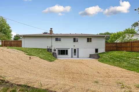 Exterior - 2033 Bluestone Ln, Eagan, MN 55122 photo 7 of 10