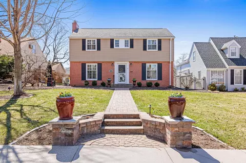 1898 Pinehurst Ave, Saint Paul, MN 55116