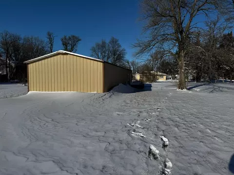 Exterior - 801 Troendle St SE, Mapleton, MN 56065 photo 7 of 15