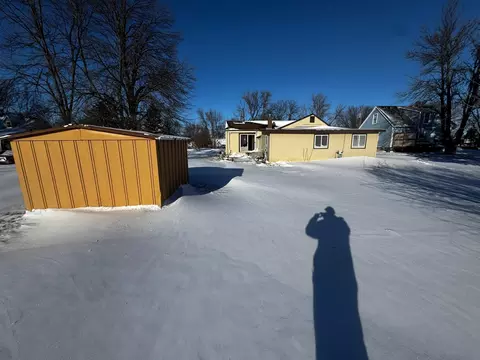 Exterior - 801 Troendle St SE, Mapleton, MN 56065 photo 12 of 15