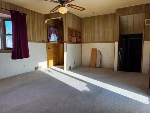 Living - 801 Troendle St SE, Mapleton, MN 56065 photo 2 of 3