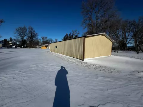 Exterior - 801 Troendle St SE, Mapleton, MN 56065 photo 9 of 15